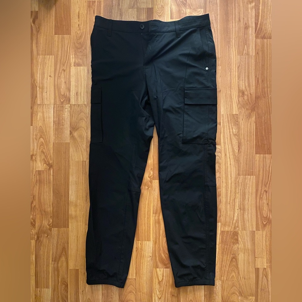 Vuori meta cargo pant